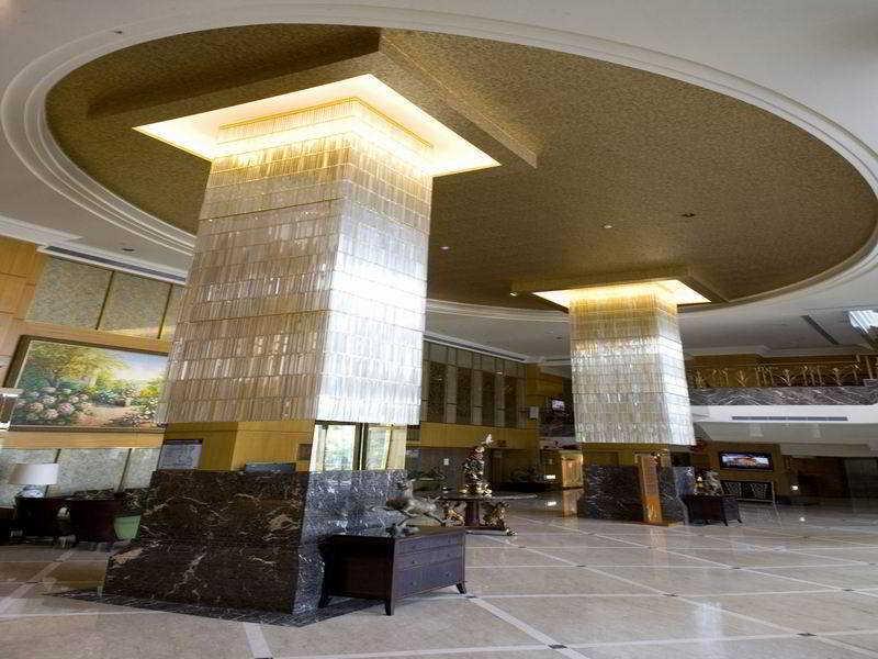 Hotel Kuva Chateau Zhongli Exterior photo The lobby of the hotel
