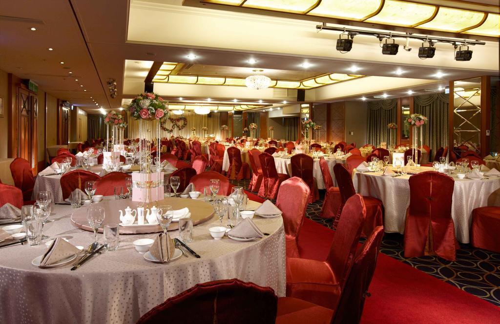 Hotel Kuva Chateau Zhongli Exterior photo A wedding reception at the Mandarin Oriental, Hong Kong